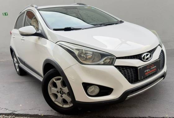 HYUNDAI HB20X 1.6 16V STYLE FLEX 4P MANUAL HYUNDAI HB20X 1.6 16V STYLE FLEX 4P MANUAL